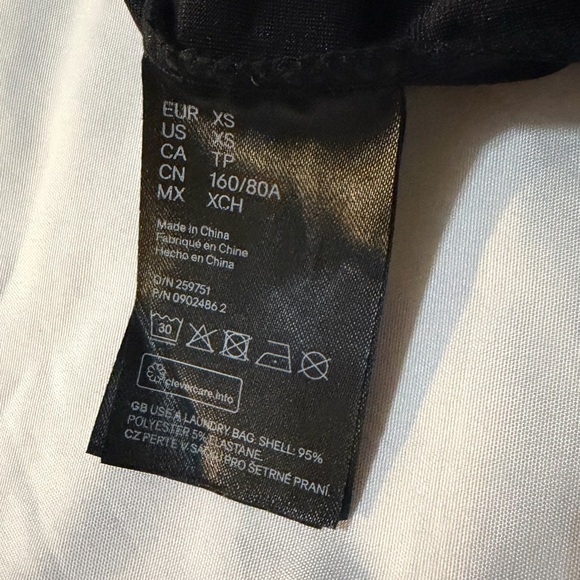 H&M Black Velvet Mini Dress - Picture 6 of 6